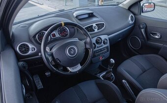 Renault Clio RS 2.0i 16V - 13