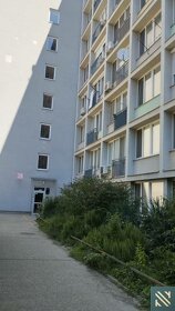 Predaj dvojgarsónka s balkónom a pivnicou v Bratislave, Závo - 13