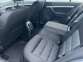 Predam Škoda Octavia 2.0 TDI Elegance 103kW - 13