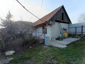 Nová cenaNa predaj ihneď obývateľný rodinný dom v obci Sväto - 13