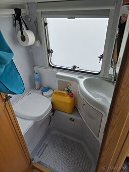 predám spolu. ford+karavan. na sezónu...Bratislava - 13