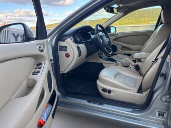 Jaguar X-TYPE 2.2d 114Kw; BA222XT; r.v. 11/2009; M6 - 13