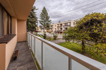 Veľký 2-izbový byt s dvomi balkónmi v krásnom prostredí – Pa - 13