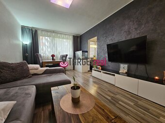 Na predaj veľký kompletne zariadený 3-izbový byt v centre Pi - 13