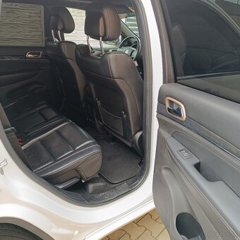 Predám Jeep Grand Cherokee - 13