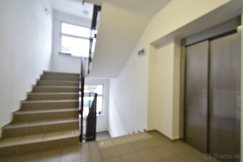 Slovenský Grob: 1 izbový byt s parkovacím státim - 13
