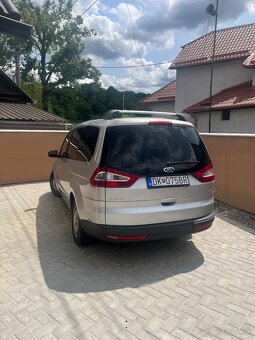 Predám nepojazdné auto Ford Galaxy Ghia - 13