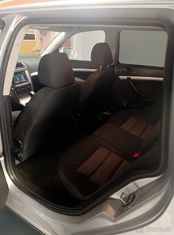 Skoda Octavia SCOUT II 2.0 TDI 4x4 Park. KAMERA
- 13