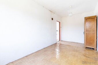 Stavebný pozemok s chatou v obľúbenej obci Rozhanovce - 13