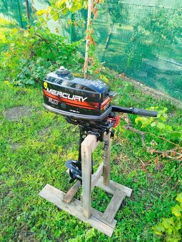 ZÁVESNÝ LODNÝ MOTOR MERCURY 5HP - 13