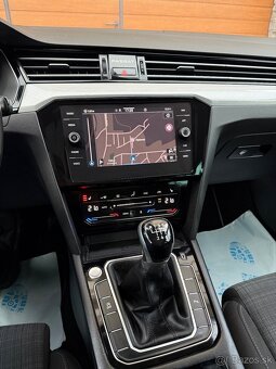 Volkswagen Passat Variant 2.0 TDI EVO Business - 13