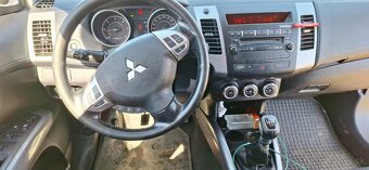 Mitsubishi outlander 2.0 di-d - 13