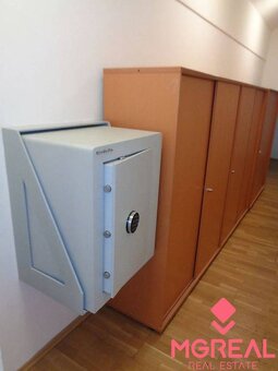 Kancelárske priestory 140 m2 v historickej budove na Hurbano - 13