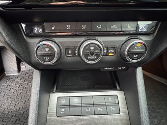 Škoda Octavia Combi SCOUT2.0 TDI DSG 4x4 - 13