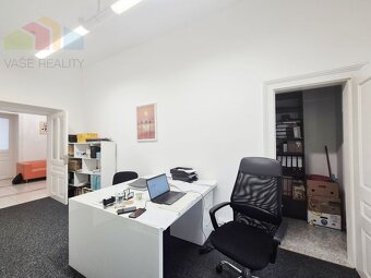 Na prenájom administratívny priestor, 137 m², Jakubovo nám., - 13