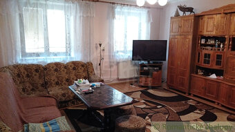 Polyfunkčná budova so súkromným bytom, Veľká Lesná - 13