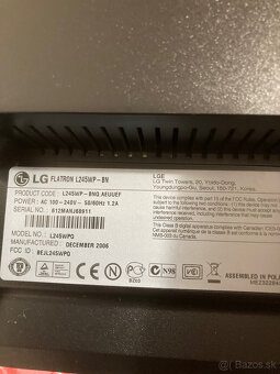 Monitory LCD 22" - 13