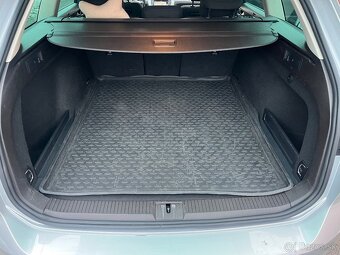Volkswagen Passat B8 variant 2,0 tdi 110kw DSG Led 2015 - 13