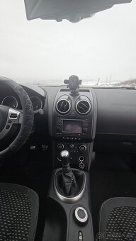 Nissan Qashqai 2.0 dci 110 kw - 13