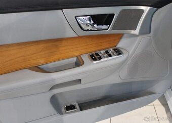 Jaguar XF V6 DIESEL Sport Auto nafta automat - 13