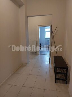 PRENÁJOM: VEĽKOMETRÁŽNY 2 IZBOVÝ BYT S 2 LOGGIAMI, CENTRUM - 13