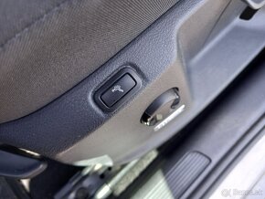 VW-GOLF SPORTSVAN 2,0TDI-150PS-BIXENON-HIGHLINE-NAVI-2015 - 13