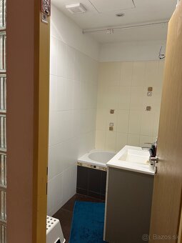 3-IZBOVÝ BYT S LOGGIOU V CENTRE RIMAVSKEJ SOBOTY - 13