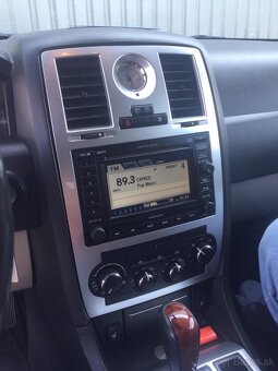 Predám Chrysler 300 C - 13