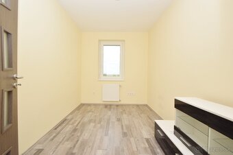 Predaj slnečný 4i byt s loggiou a parkovaním, Rajka - 13