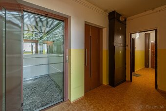 Na predaj | 2 izbový byt, Petržalka - Holíčska ul. - 13