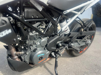 KTM DUKE 390 08/2022 2500KM - 13
