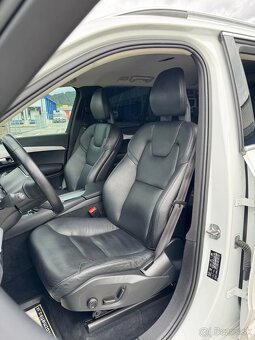 Volvo XC90 D5 AT AWD Momentum 7 miestne - 13