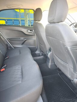 Predám Citroen C Elysee r.v. 06/2017 - 13