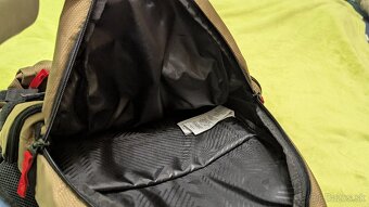 Oakley BATHROOM SINK UNISEX - Batoh - coyote - 13