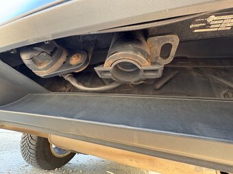VW Touran 2,0 TDi 110kW Highline DSG 7 miest. - 13