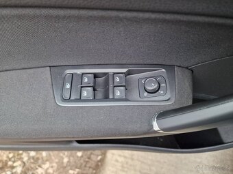 Volkswagen Touran 1.6 TDI SCR 115k Edition Comfortline DSG - 13