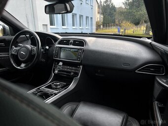 Jaguar XE 2.0 I4D Prestige AT, Nelakované - 13