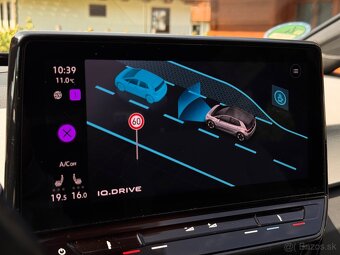 VOLKSWAGEN ID.3 PRO | 62 kWh|150kw |MATRIX | ZÁRUKA | - 13