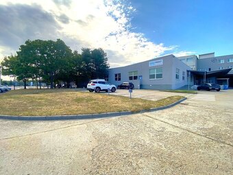 Výrobno-skladové priestory s UP 1114m2 v Rači-BAIII - 13