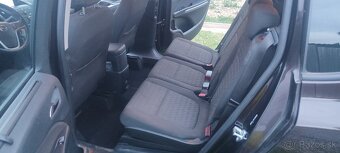 Opel Zafira Tourer - 13