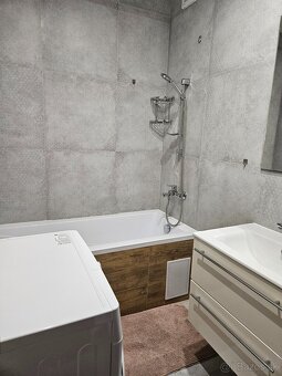 PREDAJ 3i byt,M.Rázusa/PRIEVIDZ–70,40 m2 - 13