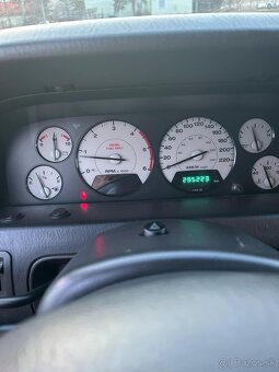 Jeep Grand Cherokee 2,7 - 13