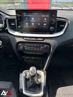 Kia Ceed SW 1.6 CRDi Gold, 111 230km, LED svetlomety, SR - 13