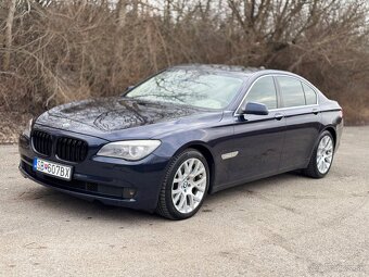 BMW 740d xdrive - 13