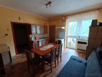 Rozkládací stôl a 6 mohutných stoličiek - 13