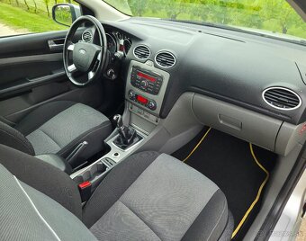 Ford Focus 1.6 16V 74KW/101 koní R.V.03/2011 - 13