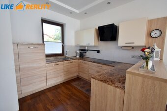 Rodinný dom s bazénom a altánkom Martin- Priekopa - 13