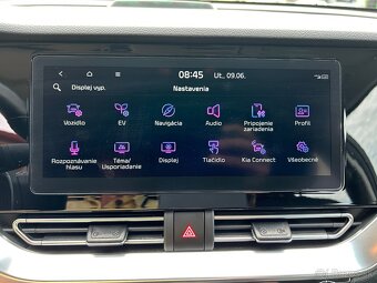Kia Niro EV 64 kWh Gold facelift - 13