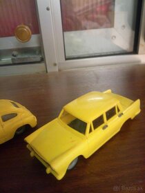 Staré hračky - maďarské autíčka - 13