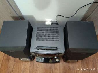SONY XB60...2x120W RMS pri 8 ohmoch - 13
